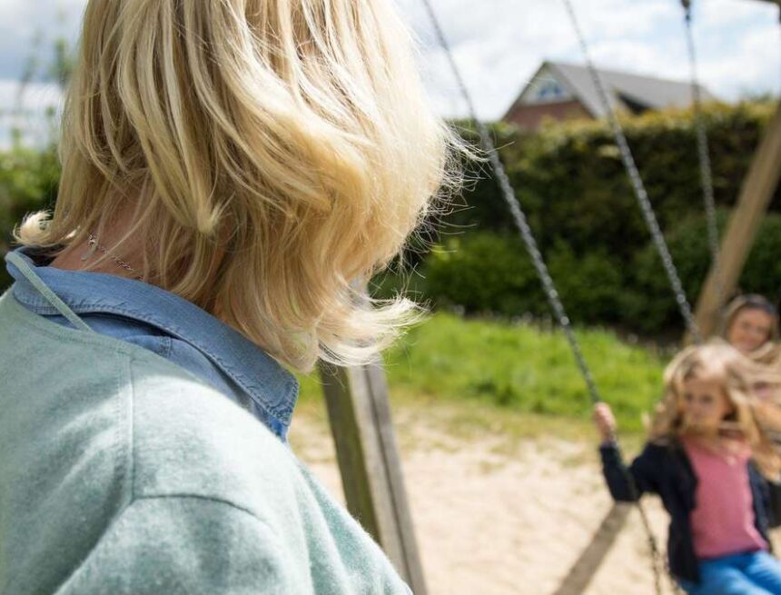 Wenn der Ex stirbt: Haben Sie Anspruch auf Erziehungsrente? Wenn der Ex stirbt: Haben Sie Anspruch auf Erziehungsrente?
