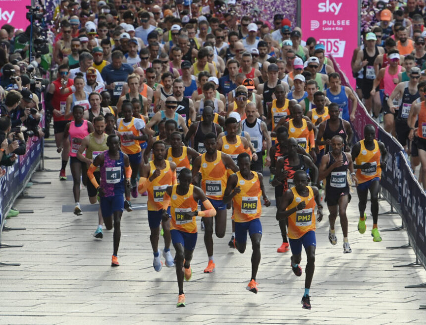 Dove vedere in tv la Maratona di Milano 2026: orario, programma, partecipanti