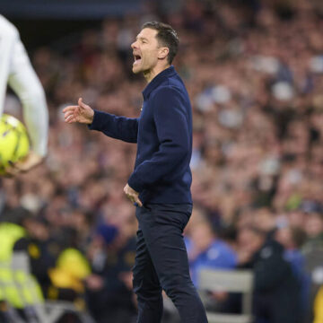 Doch nicht FC Liverpool? Spekulationen um spektakuläre Kehrtwende bei Xabi Alonso