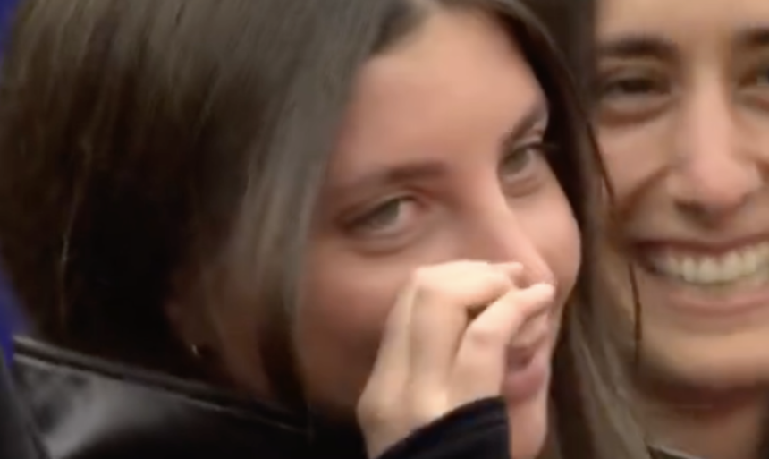 Munich, Vidéos > Cobolli sans pitié avec sa petite amie après sa défaite en finale : “Reste peut-être à la maison la prochaine fois”