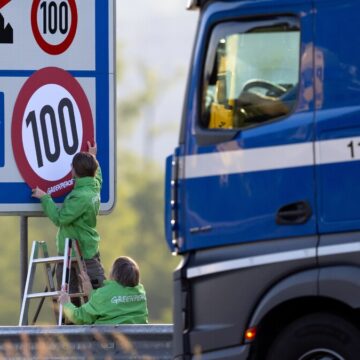 Greenpeace fordert Tempolimit 100 auf Autobahnen in Deutschland