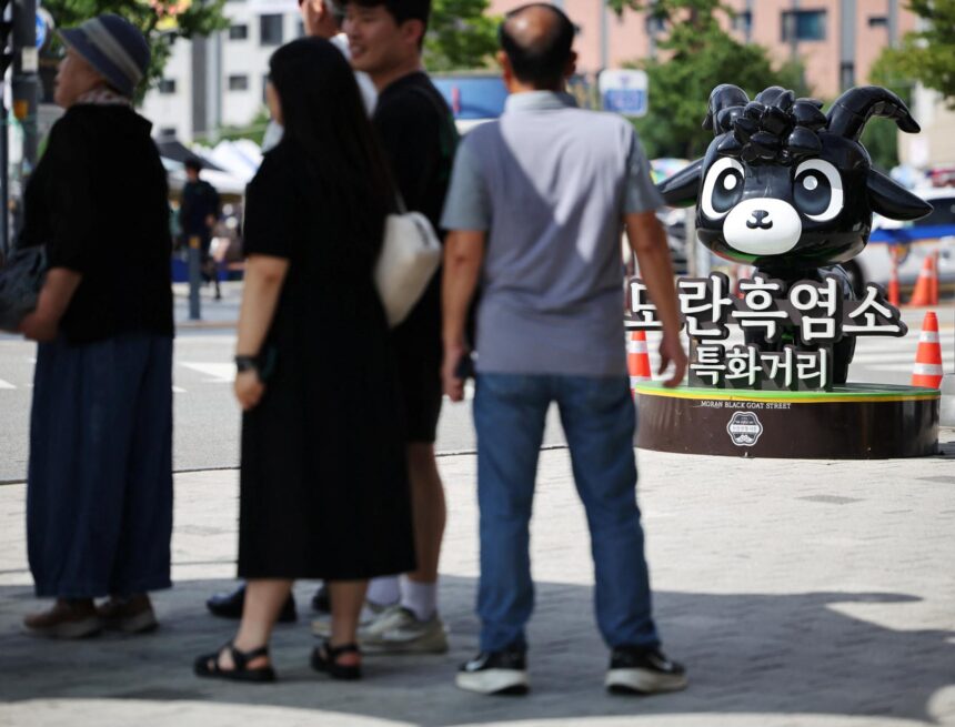 In Korea, some savor last season of legal dog meat