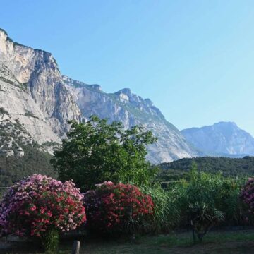 Ganzer Urlaubsort in Italien wegen rechtem Großevent abgeriegelt