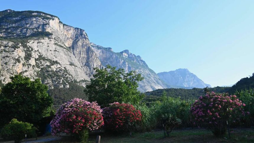 Ganzer Urlaubsort in Italien wegen rechtem Großevent abgeriegelt