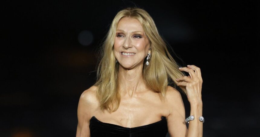 Au défilé L’Oréal Paris, Céline Dion portait ce bracelet Boucheron à 179 000 euros, composés de plus de 1 000 diamants