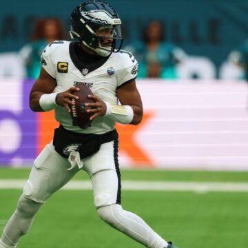 Week 6 Fantasy Football injuries: Jalen Hurts out, TreyVeyon Henderson ‘good to go’ and A.J. Brown is back